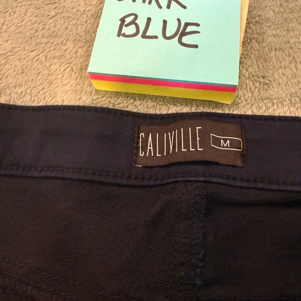 Caliville men’s  Dark Navy Jean Shorts - Classic Casual Fit size med